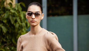 Modelul ucrainean care se ascunde într-un adăpost anti-bombă în Kiev. De curând, prezenta la New York Fashion Week