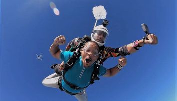 Will Smith, viral pe internet la 50 de ani. Starul din Bad Boys face toate nebuniile pe care le-a evitat la 20