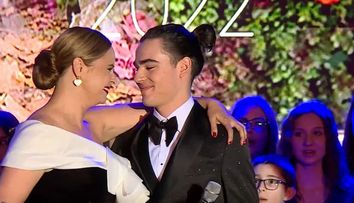 Andreea Marin și Radu Ștefan Bănică, pe aceeași scenă. Vedeta nu și-a putut stăpâni emoțiile