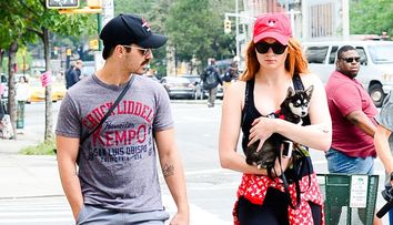 Joe Jonas și Sophie Turner și-au făcut tatuaje identice, în memoria câinelui lor ucis de mașină