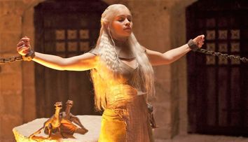 Urzeala tronurilor, alertă de spoiler: „Episodul 5 va fi nebunie totală”, spune actrița Emilia Clarke