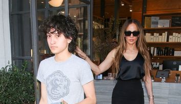 Fiica lui Jennifer Lopez renunță la numele Emme și preia un nume de bărbat. Schimbarea a declanșat un val de speculații despre o posibilă tranziție de gen