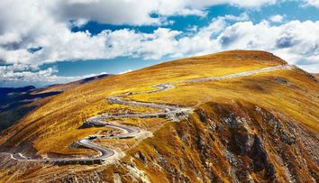 Transfagarasanul si Transalpina, testate de o publicatie auto britanica. Impresiile, intre 