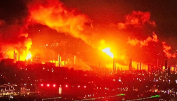 Los Angeles, zguduit de o explozie masivă. Incendiul a pornit de la o rafinărie Chevron. Reacția oamenilor: ”Credeam că a căzut bomba nucleară pe noi”