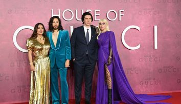 Lady Gaga, fabuloasă la premiera House of Gucci, din Londra. Cum a apărut Mădălina Ghenea