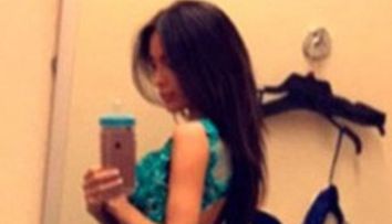 A starnit furie pe internet dupa ce a postat un selfie facut in cabina de proba. Ce se vede in fotografia completa