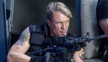 Zecii de ani de antrenament isi spun cuvantul. Cum arata corpul lui Dolph Lundgren la 59 de ani