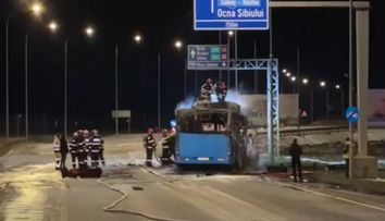Cine era tânărul de 26 de ani care a murit în accidentul din Sibiu, după ce mașina lui s-a izbit violent de un autobuz . În urma impactului, ambele vehicule au luat foc