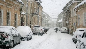 Când se oprește ninsoarea în România. ANM anunță strat de zăpadă de 30 cm. Până când ține codul galben de vreme rea