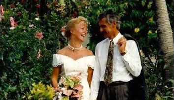 S-a casatorit cu dragostea vietii sale in 1995. Ce a facut cu rochia de mireasa 20 de ani mai tarziu
