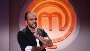 Juratul Masterchef Samuel Le Torriellec ne invata sa facem o masa frantuzeasca de Craciun. Secretele branzeturilor