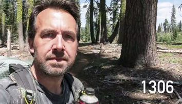Un barbat a mers pe jos peste 4100 de km din Mexic pana in Canada. Transformarea lui a facut inconjurul internetului