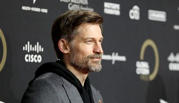Nikolaj Coster-Waldau, în vacanță alături de familie. Cum a fost surprins starul din Game of Thrones la plimbare prin Taormina