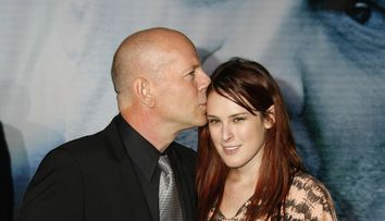 Scandal în familia lui Bruce Willis. Fiica actorului îl acuză pe fostul iubit de abuzuri și luptă pentru custodia fiicei sale