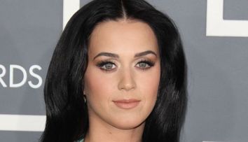 Cele mai decoltate aparitii la Grammy 2013: Taylor Swift, Katy Perry si Skylar Grey. Cum a reusit Rihanna sa fie sexy si cuminte