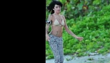 EA este fetita pe care Amy Winehouse voia sa o adopte! FOTO
