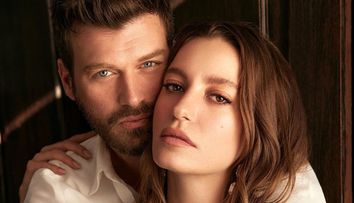 Serenay Sarikaya și Kivanç Tatlitug, o poveste de dragoste plină de provocări. ”Aile” - ”Familia” din 22 august, pe ACASĂ
