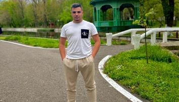Cine este bărbatul care se afla în mașină cu iubita lui Mădălin Paul Păduran. Gestul periculos făcut de „amant” înainte ca tânărul să piardă controlul volanului