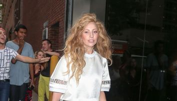 Lady Gaga, parasita de iubit, dupa o relatie de 2 ani