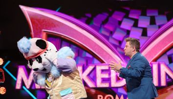 Alina Eremia este Lady Panda de la Masked Singer România. 
