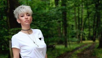 Giulia, poză incendiară în intimitate. Ce mărturisire le-a făcut admiratorilor