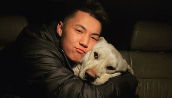 Un tânăr cioban a ajus vedetă pe TikTok, cu milioane de fani. Ce filmulețe i-au sporit popularitatea
