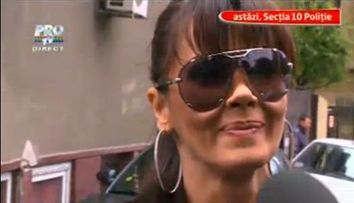 Oana Zavoranu a facut show la sectia de politie VIDEO