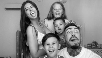 Maya, fetița Antoniei, din nou în România. Cum arată fericirea în familie, în cele mai noi imagini postate pe Instagram