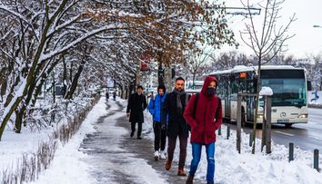 În ce orașe din România ar putea ninge de Crăciun. Prognoza meteo pentru decembrie 2025