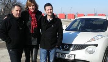Andi Moisescu s-a rasturnat cu masina de raliu si a facut senzatie cu masina cu doua fete, la Pro Motor! VIDEO
