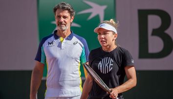 Ce a spus Simona Halep despre Patrick Mouratoglou, după ce și-a exprimat public bucuria cu privire la reducerea suspendării: „O greșeală”. Sportiva revine pe teren luna aceasta