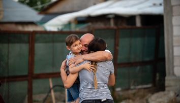 Visuri la cheie, 1 noiembrie 2023: Tatăl lui Darius se întoarce din Anglia și îi face o surpriză