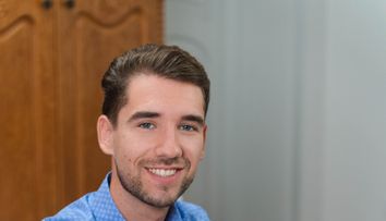 Emisiunea Șef sub acoperire revine cu ediții noi!  Joia viitoare, vom vedea o companie care a început cu doi angajați și a ajuns la o cifră de afaceri de 5 milioane de euro