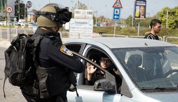 VIDEO Femei și copii din Israel, răpiți de militanții Hamas care au atacat țara. Rudele lor își strigă disperarea
