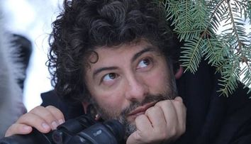 Vali Bărbulescu, despre viața în FERMA: ”Otniela a fost pentru mine un experiment, a fost o joacă”