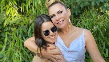 Adina Buzatu și fiica ei, Sara, mesaj pentru fanii lor din online: „Vă iubim”