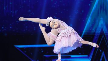 Românii au talent 2020 - Veronica Khistova, balerina care dansează în mâini