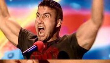 Fachiru a ingrozit juriul de la “Romanii au talent” cu “talentele” lui! FOTO