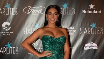 Georgina Rodriguez, apariție răvășitoare într-o rochie verde smarald la un eveniment din Marbella