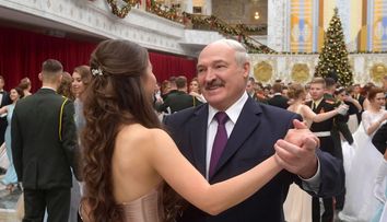 La numai 22 de ani, iubita dictatorului Lukașenko a ajuns parlamentar! Cum arată tânăra care a câștigat Miss Belarus