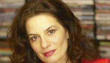 Maria Teslaru este incantata ca joaca alaturi de Bebe Cotimanis