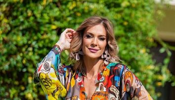 Ce fiică superbă are Roxana Ciuhulescu! Ana Cleopatra va împlini în curând vârsta majoratului și e o adevărată frumusețe! Vezi cum arată tânăra și dacă seamănă cu mama ei