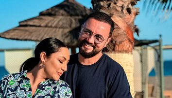„Tu ești totul meu”. Andra, record de like-uri după ce a postat un video în care îl sărută pe Cătălin Măruță