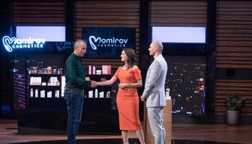 Imperiul Leilor, 17 octombrie 2023. Fondatorii „Momirov Cosmetics” și-au prezentat produsele cu aur de 24k și acid hialuronic