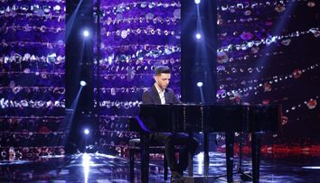 Românii au talent 2023: Albert Gugulan, aplaudat în picioare pentru interpretarea magistrală la pian: 