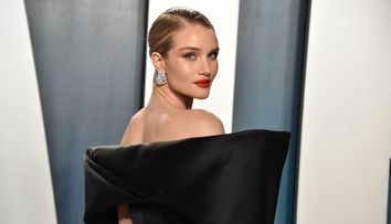 Rosie Huntington-Whiteley, escapadă fără Jason Statham. Cum s-a pozat vedeta