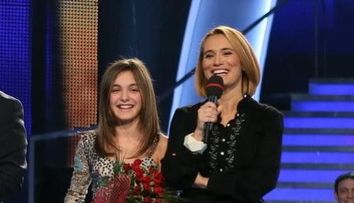 Alexia, fiica Andreei Esca, pe urmele mamei sale. Dintr-o fetita se transforma intr-o adolescenta frumoasa si stilata