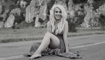 AMNA a lansat un single emoționant: „O să fie bine”