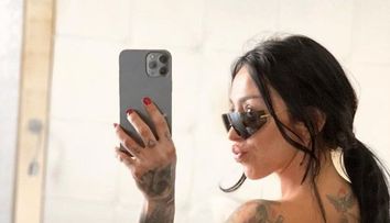 Ruby, imagini incendiare pe Instagram! Artista s-a fotografiat în baie, imediat după ce a făcut duș