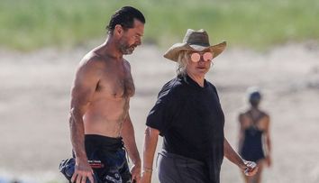 Ce spune soția lui Hugh Jackman despre zvonurile că acesta e gay